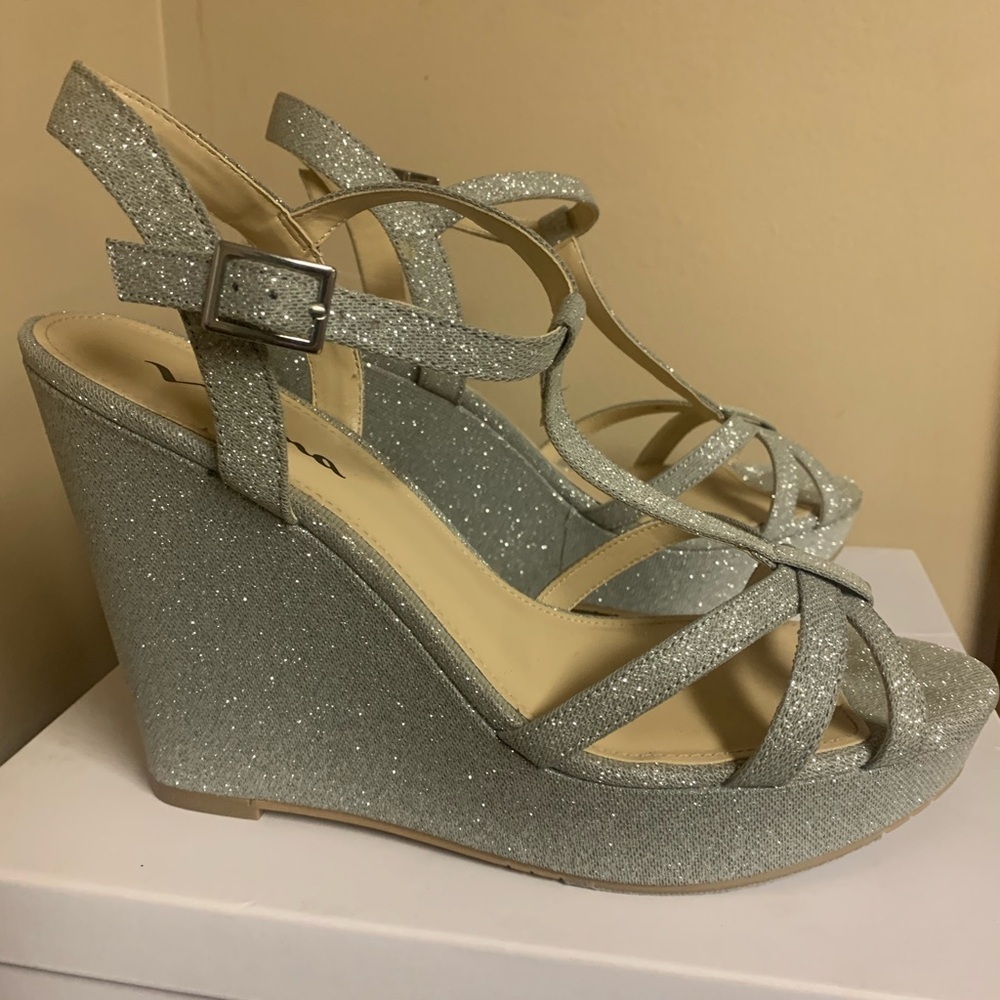 Touch of Nina Silver Glittery Valery Wedges